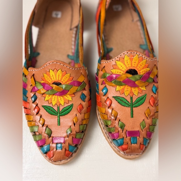 UNBRANDED Sunflower Huarache Artesanal Mexican Sandals Handmade US Size 4 - Picture 3 of 9